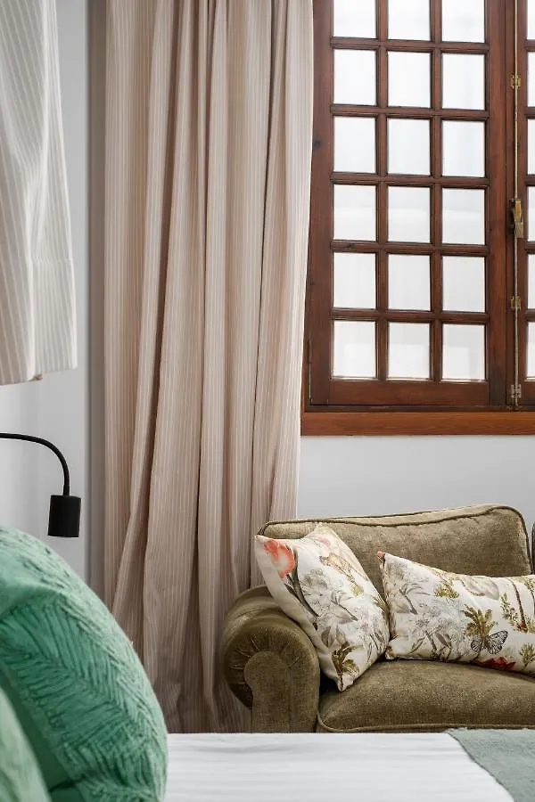 Villa Elisa Málaga 0*,